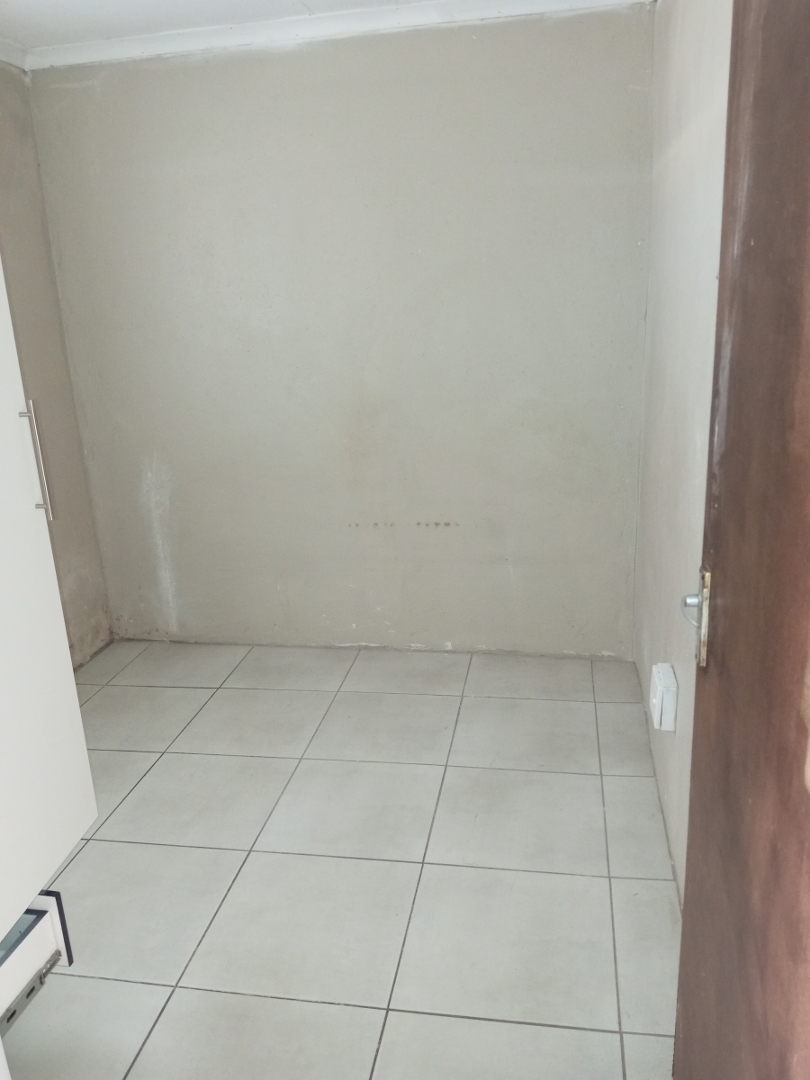 To Let 2 Bedroom Property for Rent in Morula View North West
